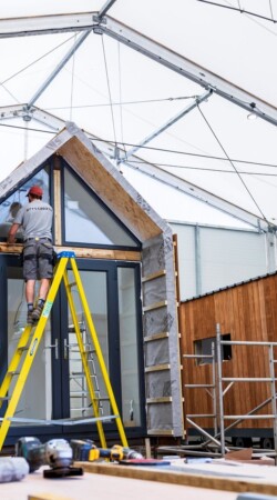 temporary-workshop-for-manufacturing-glamping-pods