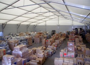 temporary-warehouse-used-to-store-retail-products