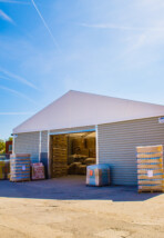 Temporary-warehouse-structure-for-storing-boxes